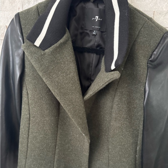 Seven jacket size small - Picture 3 of 4
